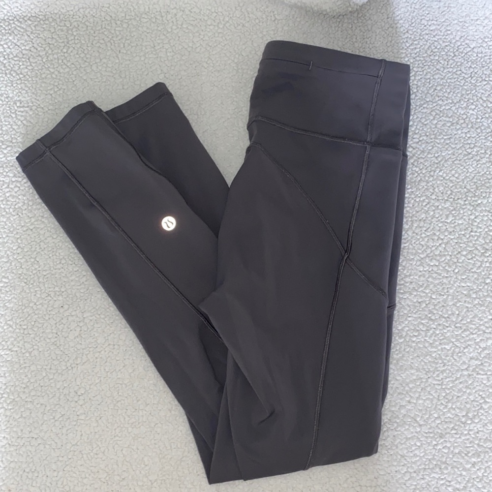 Lululemon leggings (fast & free)